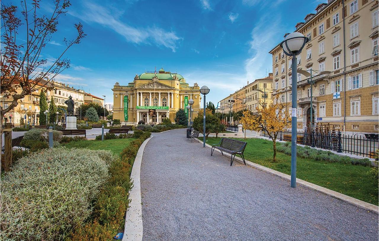 Lovely Apartment In Rijeka With House Sea View Екстериор снимка