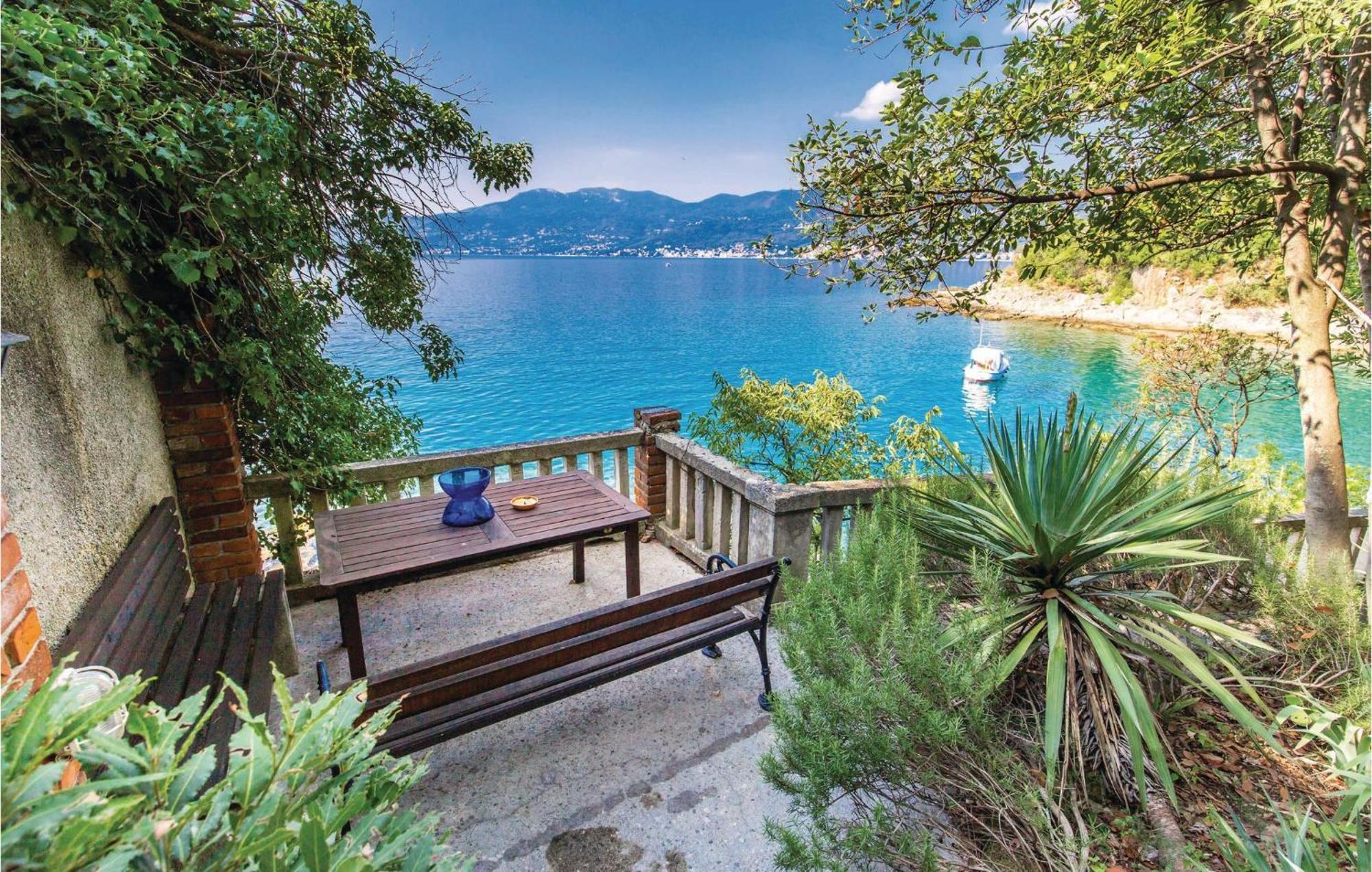 Lovely Apartment In Rijeka With House Sea View Екстериор снимка